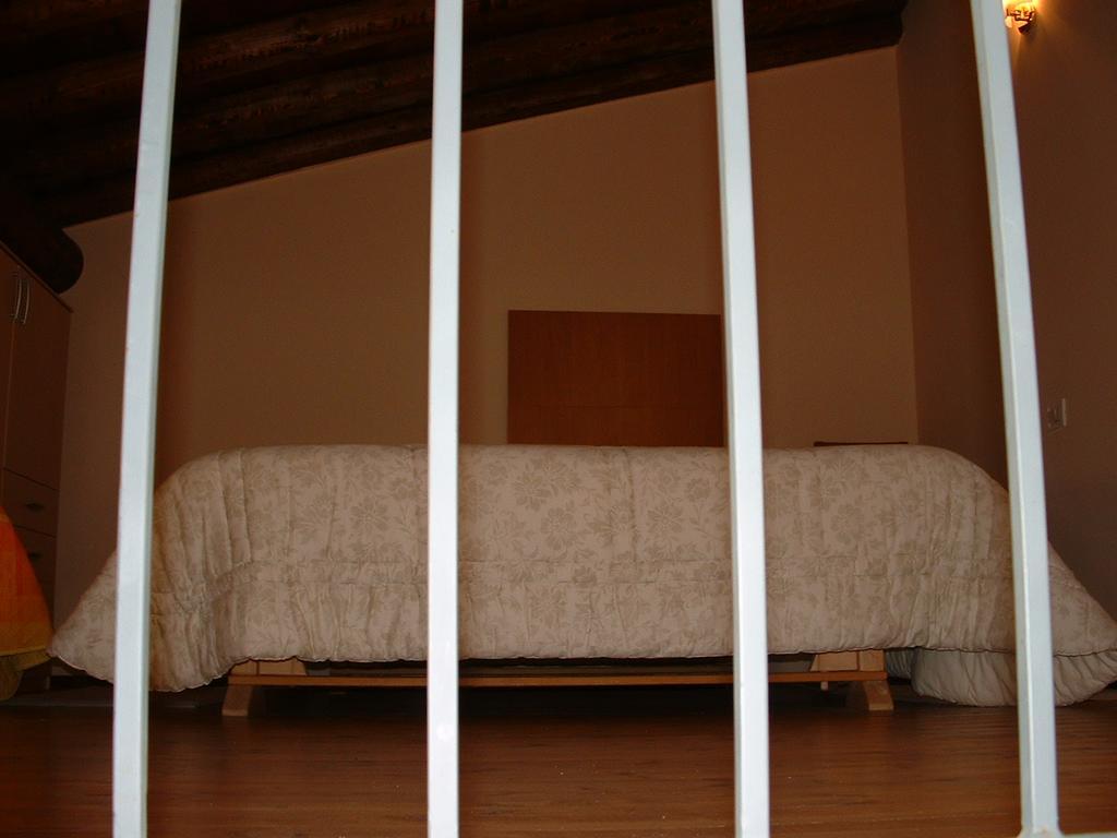 Agriturismo Lupo Bianco Monzambano Luaran gambar