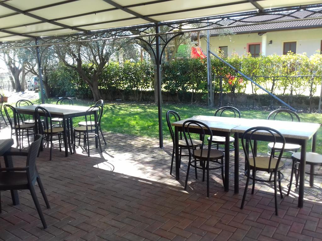 Agriturismo Lupo Bianco Monzambano Luaran gambar