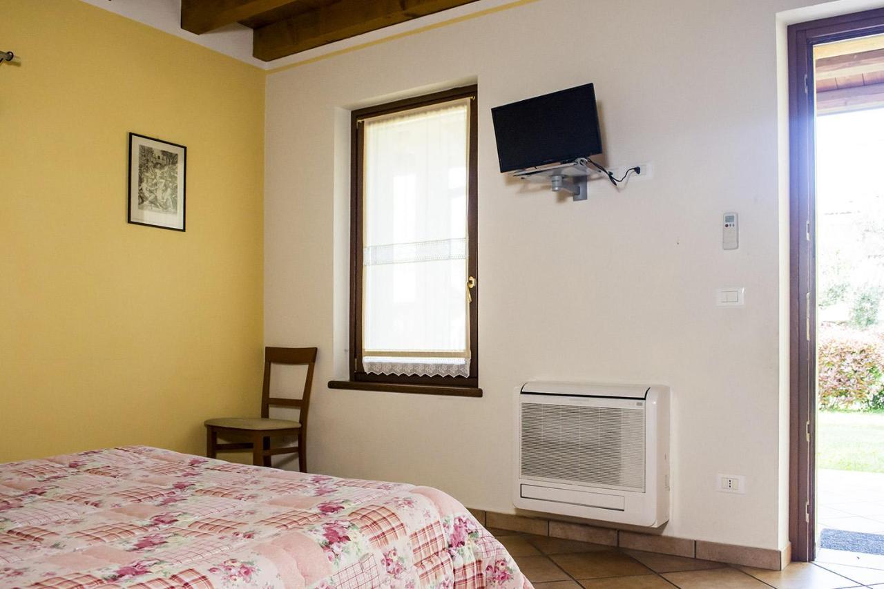 Agriturismo Lupo Bianco Monzambano Luaran gambar