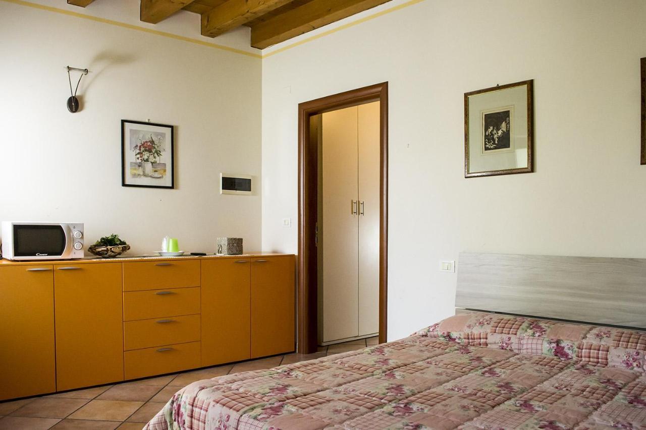 Agriturismo Lupo Bianco Monzambano Luaran gambar
