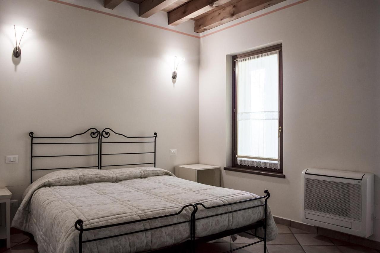 Agriturismo Lupo Bianco Monzambano Luaran gambar