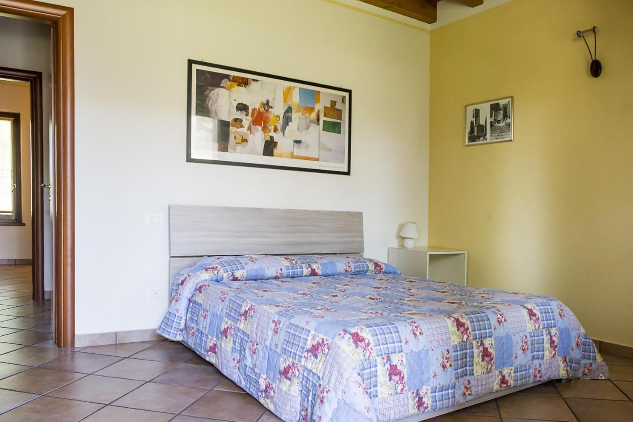 Agriturismo Lupo Bianco Monzambano Luaran gambar
