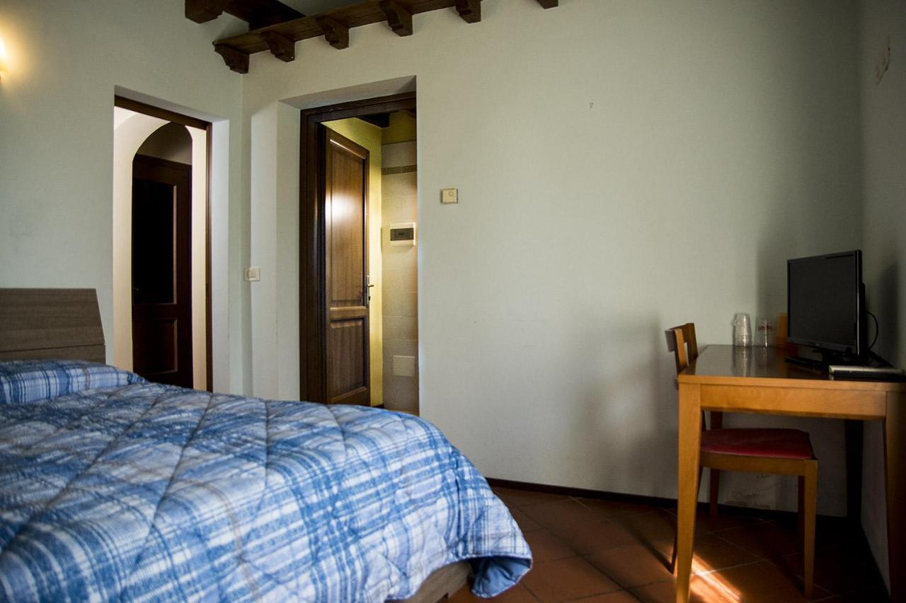 Agriturismo Lupo Bianco Monzambano Luaran gambar