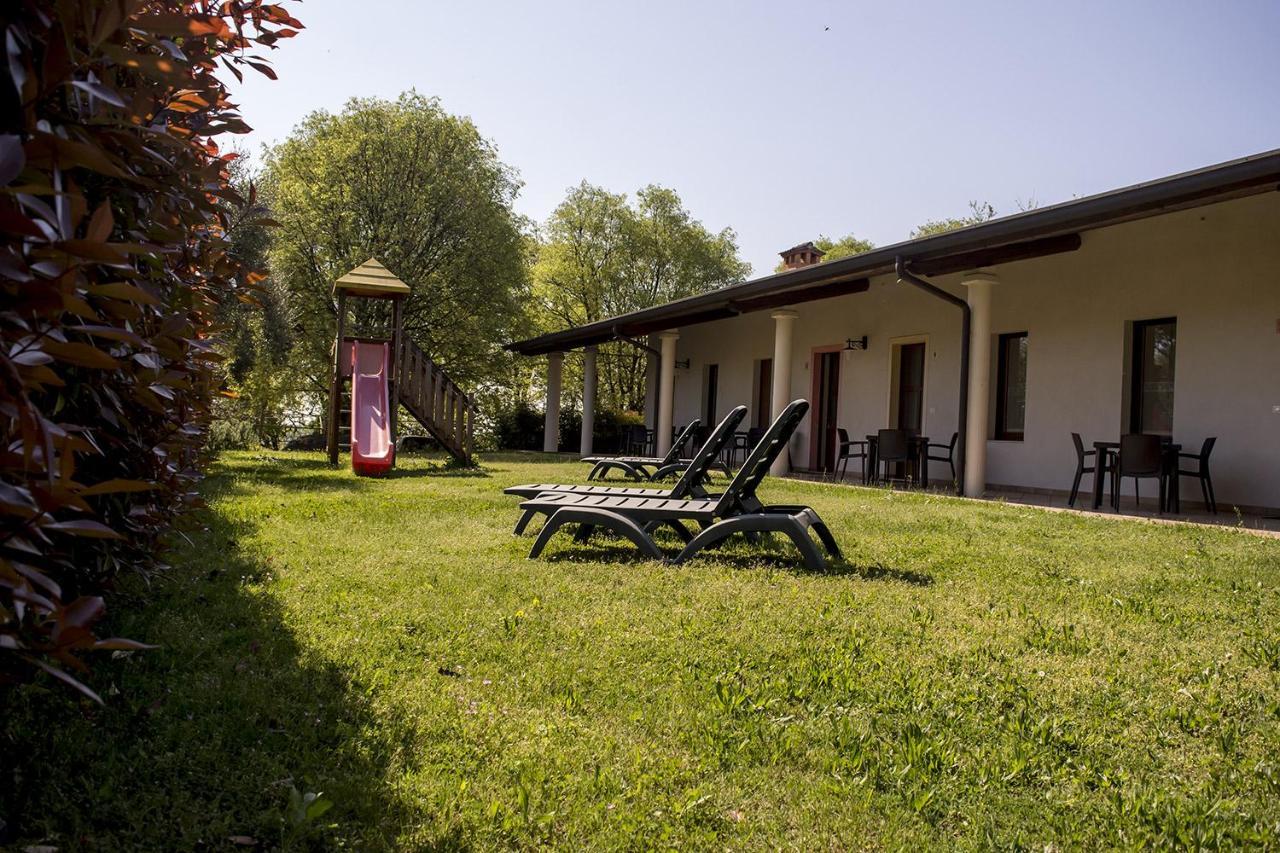 Agriturismo Lupo Bianco Monzambano Luaran gambar